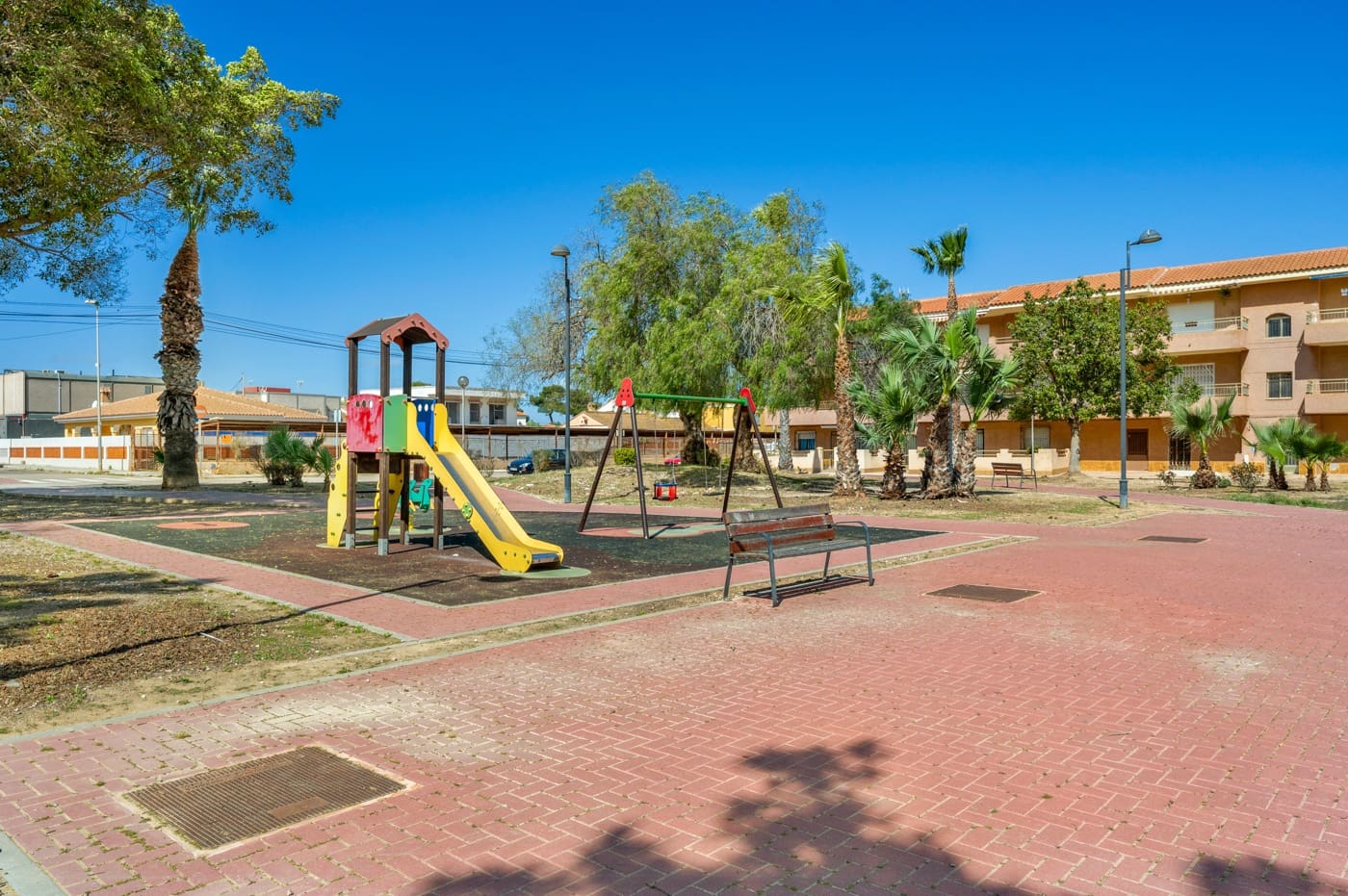 3 slaapkamer Strandappartement te koop in Los Urrutias - € 150.000 (Ref: 9760140)