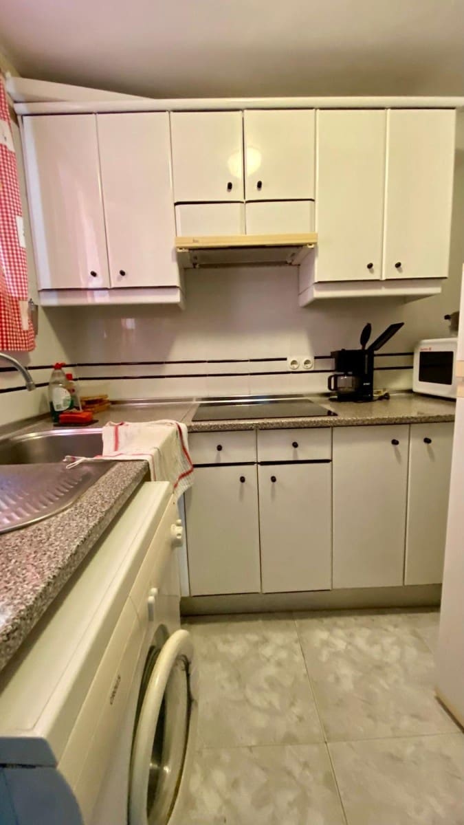 1 soveværelse Lejlighed til salg i Benidorm med swimmingpool garage - € 320.000 (Ref: 9761687)