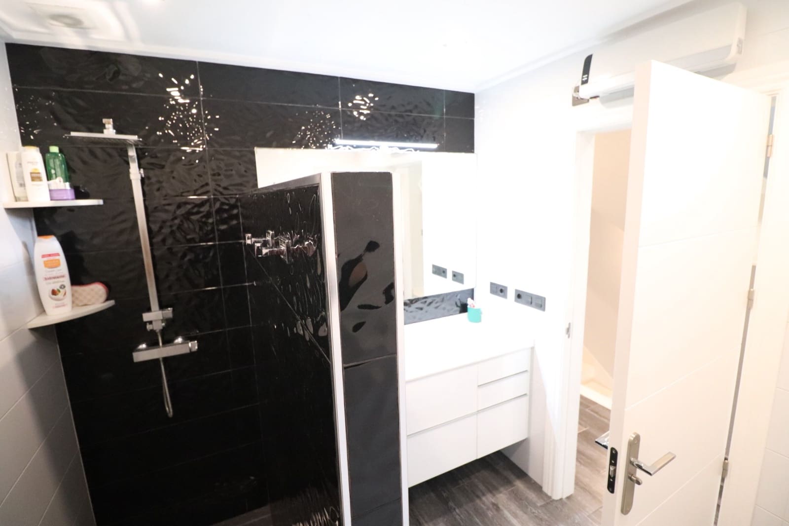 3 camera da letto Casa in vendita in Redovan con piscina garage - 260.000 € (Rif: 9761690)