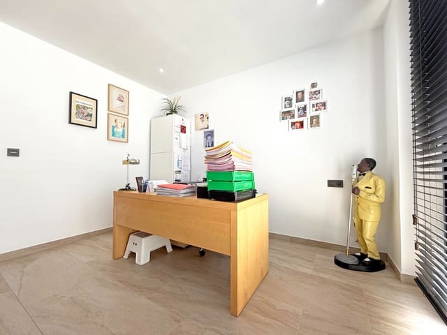 3 makuuhuone Huvila myytävänä paikassa Villamartin, Orihuela mukana uima-altaan - 495 000 € (Ref: 9761692)