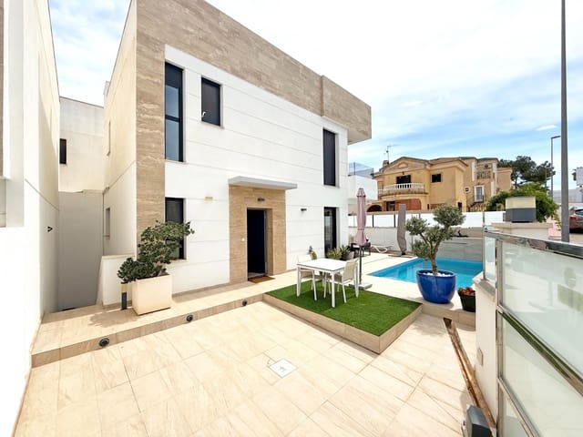 3 makuuhuone Huvila myytävänä paikassa Villamartin, Orihuela mukana uima-altaan - 495 000 € (Ref: 9761692)