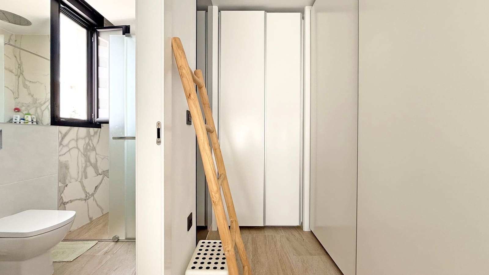 3 makuuhuone Huvila myytävänä paikassa Villamartin mukana uima-altaan - 495 000 € (Ref: 9761692)