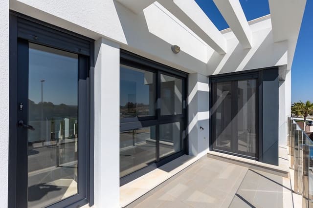 3 soveværelse Villa til salg i Vistabella, Orihuela med swimmingpool - € 419.500 (Ref: 9761694)