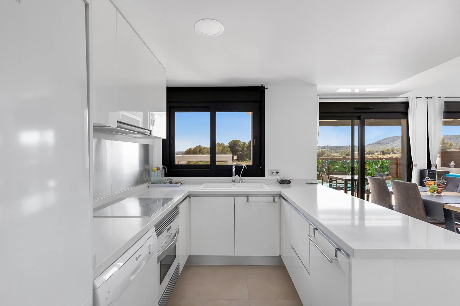 3 soveværelse Villa til salg i Vistabella med swimmingpool - € 419.500 (Ref: 9761694)