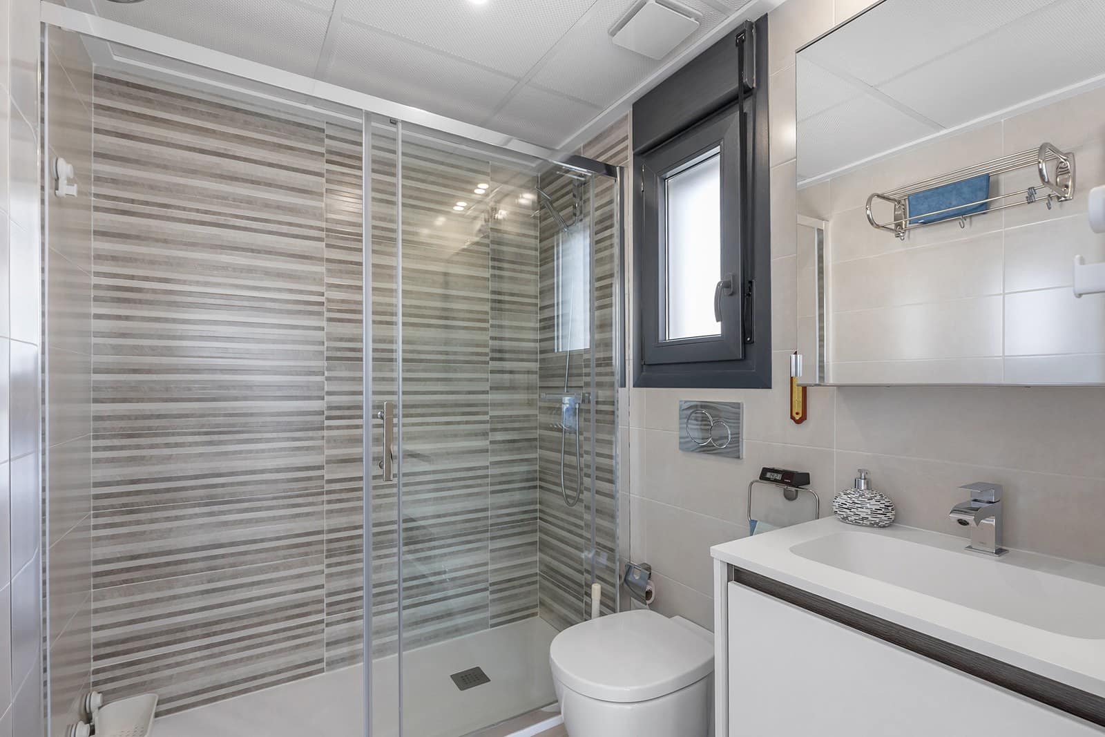 3 soveværelse Villa til salg i Vistabella med swimmingpool - € 419.500 (Ref: 9761694)