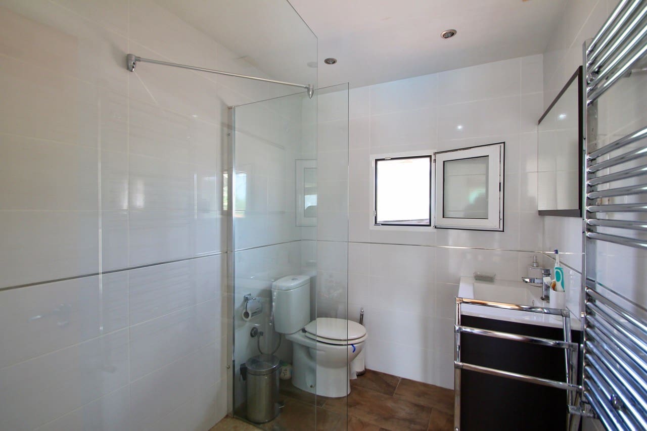 4 Zimmer Villa zu verkaufen in Sucina mit Pool - 265.000 € (Ref: 9761695)