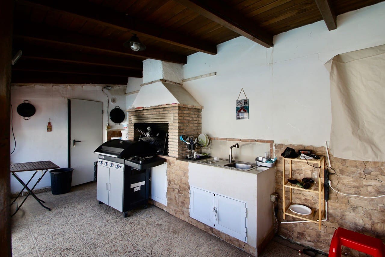 4 Zimmer Villa zu verkaufen in Sucina mit Pool - 265.000 € (Ref: 9761695)