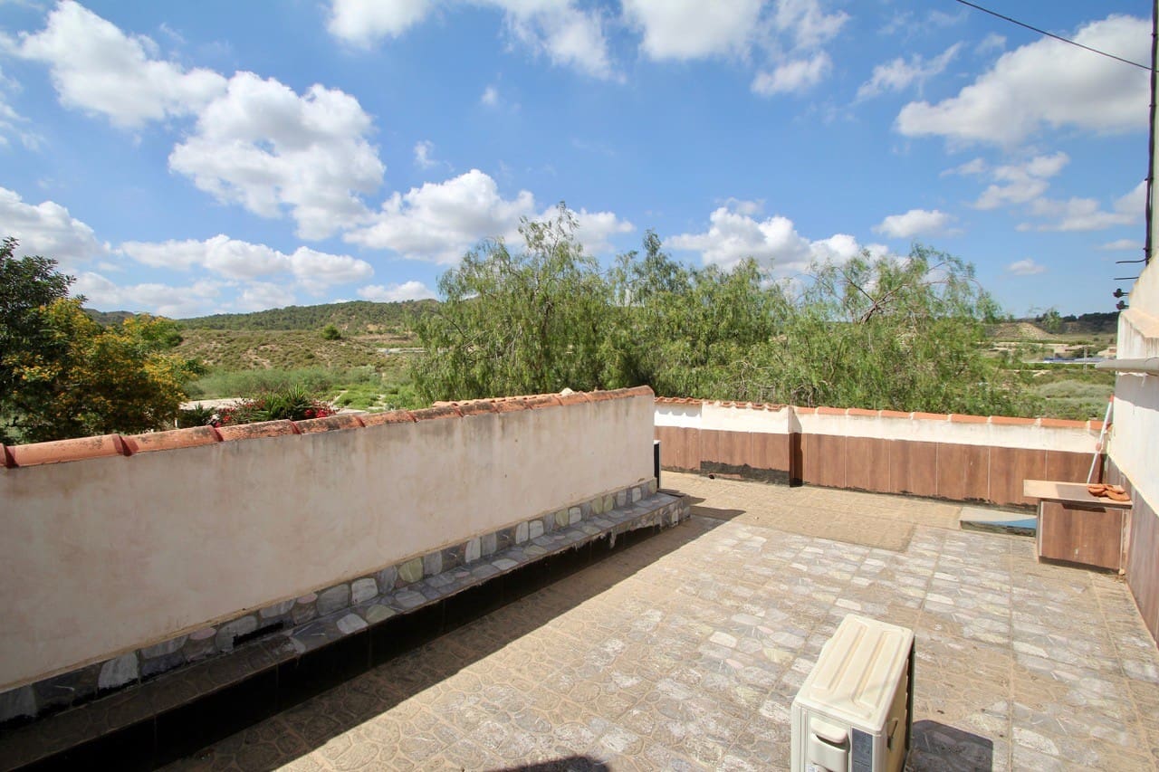 4 Zimmer Villa zu verkaufen in Sucina mit Pool - 265.000 € (Ref: 9761695)