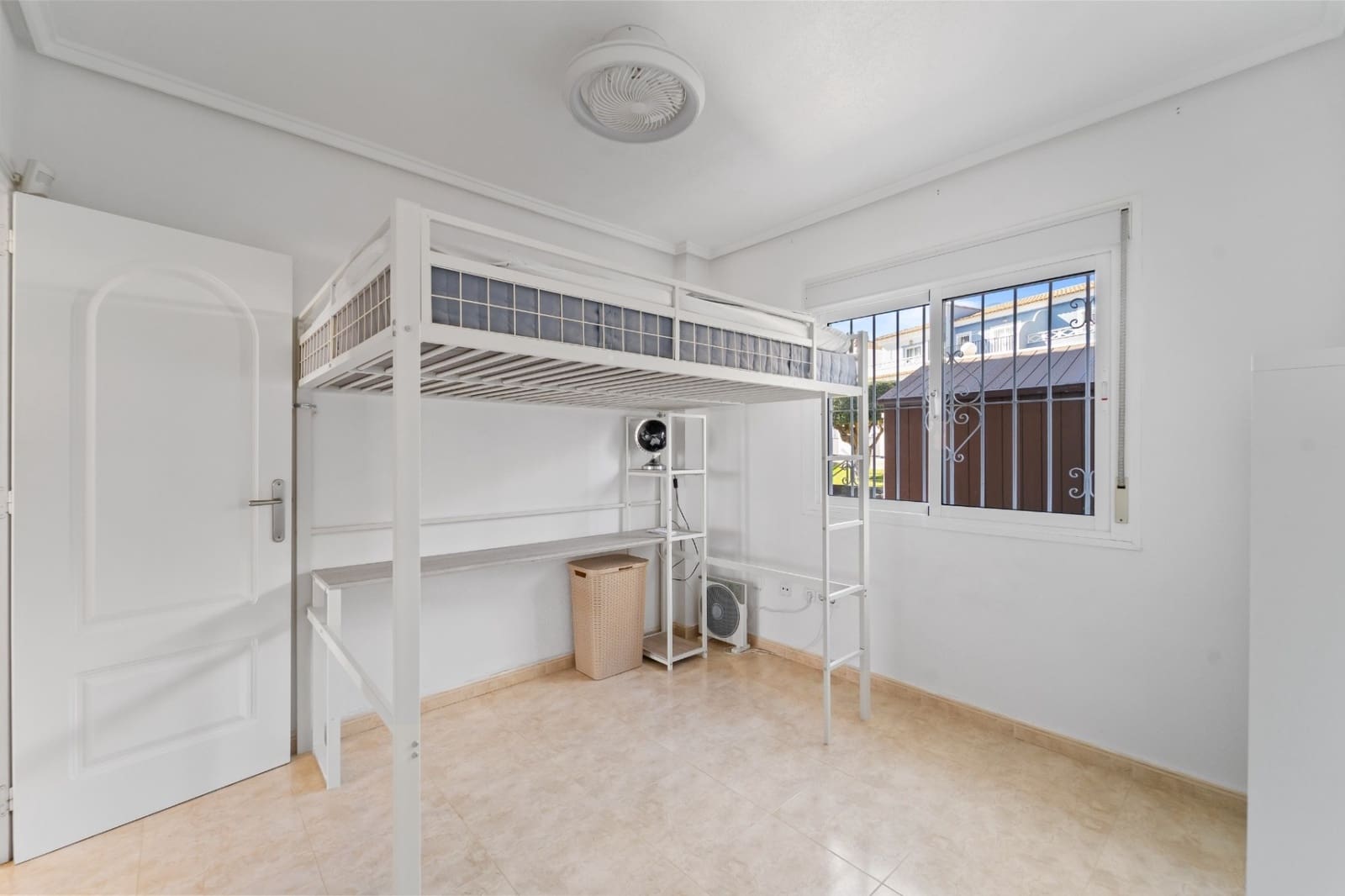 3 makuuhuone Omakotitalo myytävänä paikassa Ciudad Quesada mukana uima-altaan - 240 000 € (Ref: 9761697)