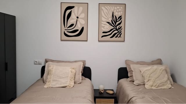 Apartamento de 2 habitaciones en Playa del Acequión, Torrevieja en venta - 279.000 € (Ref: 9763517)