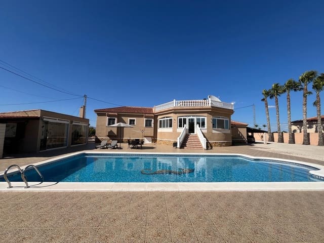 5 soverom Villa til salgs i Catral med svømmebasseng - € 449 995 (Ref: 9784554)