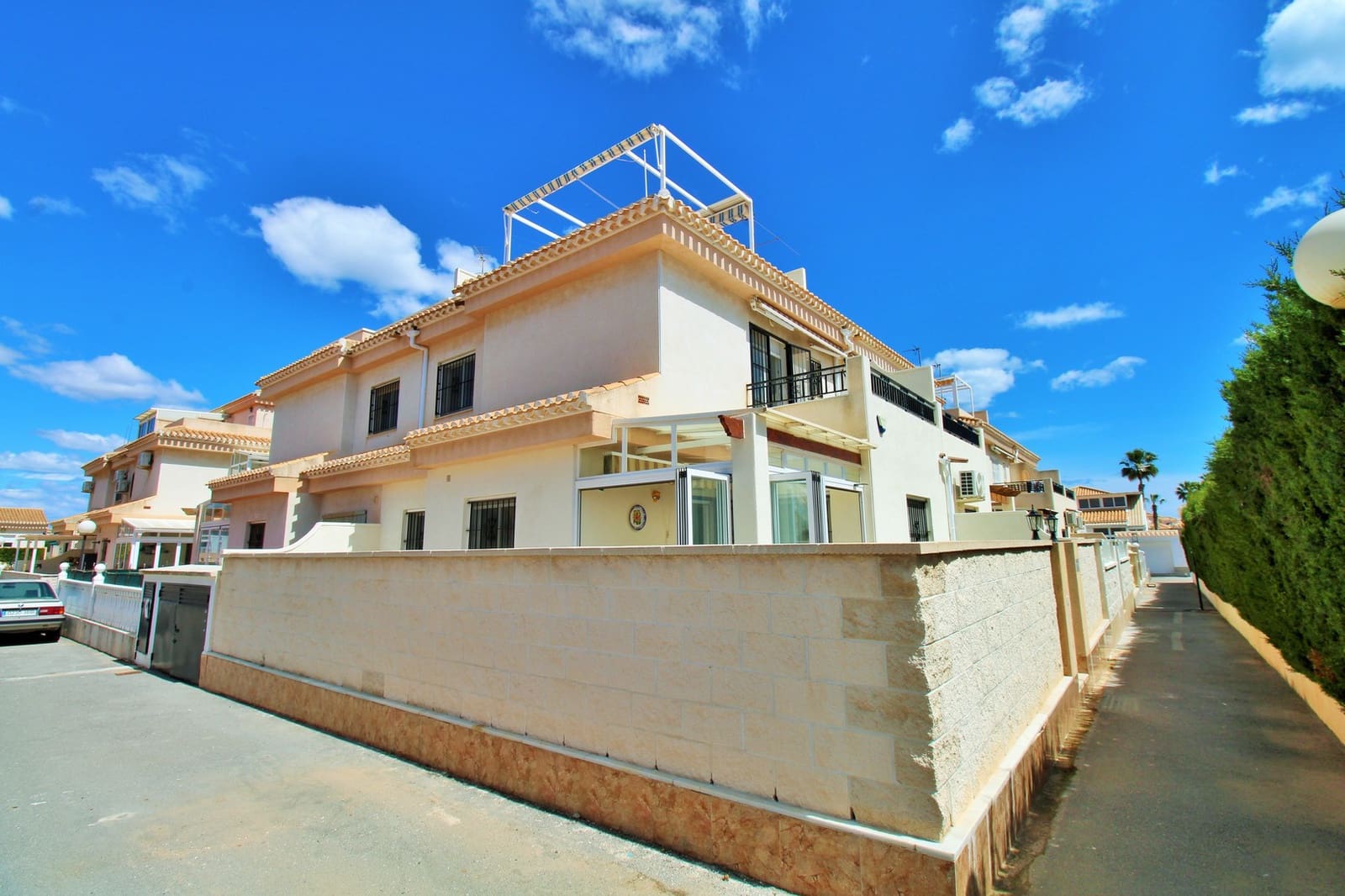 3 camera da letto Casa in vendita in Playa Flamenca con piscina - 249.950 € (Rif: 9784556)