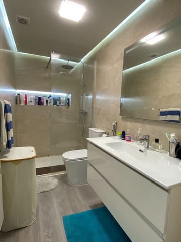 2 soveværelse Lejlighed til salg i La Marina del Pinet, Elche / Elx - € 179.000 (Ref: 9784838)