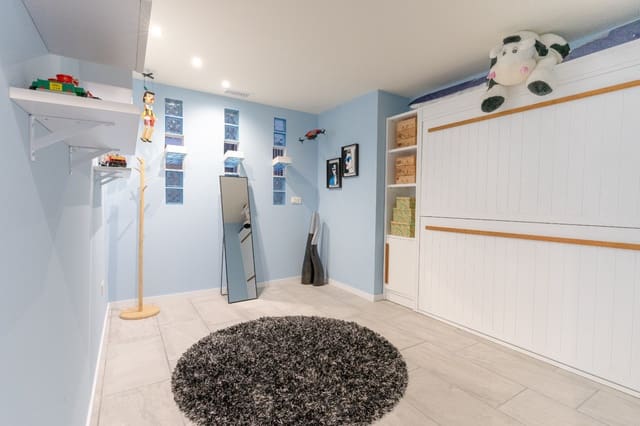 2 makuuhuone Huoneisto myytävänä paikassa Barrio del Centro, Alicante kaupunki - 1 100 000 € (Ref: 9784839)