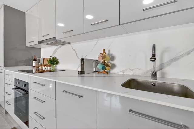 2 sypialnia Apartament przy plaży na sprzedaż w Playa de los Locos, Torrevieja z basenem - 248 000 € (Ref: 9784840)