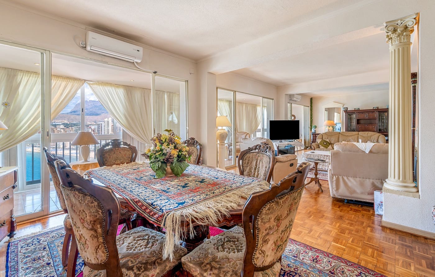 6 sypialnia Penthouse na sprzedaż w Benidorm z basenem - 799 000 € (Ref: 9784846)