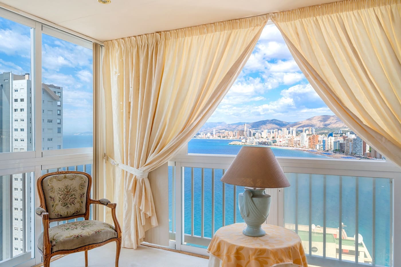 6 sypialnia Penthouse na sprzedaż w Benidorm z basenem - 799 000 € (Ref: 9784846)
