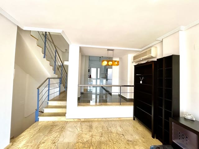 3 makuuhuone Omakotitalo myytävänä paikassa Cabo Roig, Orihuela mukana uima-altaan 
autotalli - 449 995 € (Ref: 9788150)