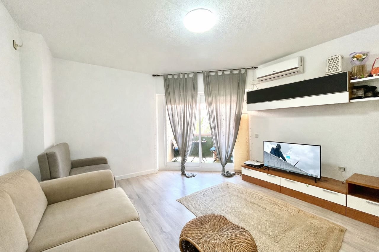 Estúdio para venda em Torrevieja com piscina - 84 900 € (Ref: 9790269)