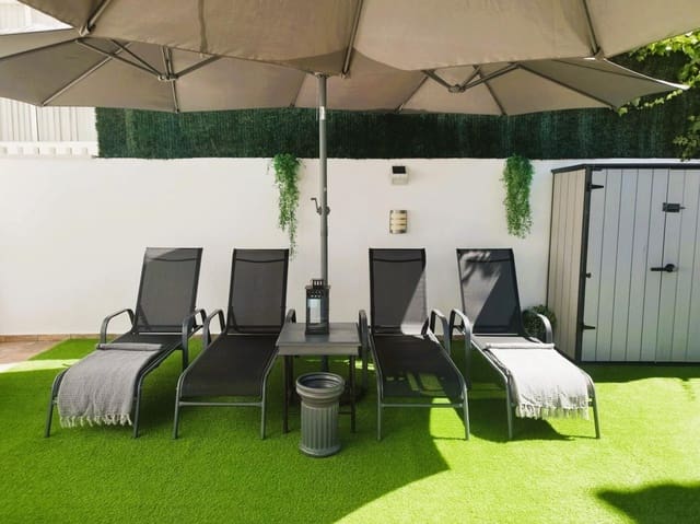 4 quarto Moradia para venda em Las Filipinas com piscina garagem - 400 000 € (Ref: 9794083)