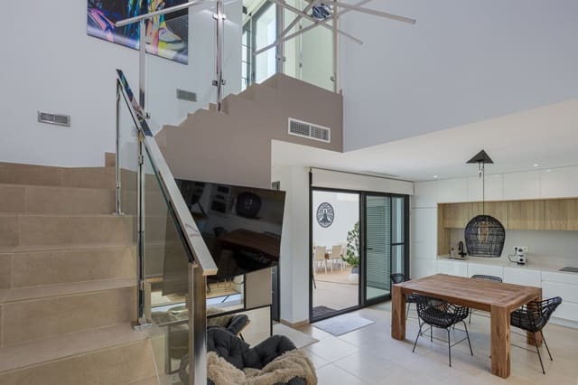 3 makuuhuone Omakotitalo myytävänä paikassa Benijófar mukana uima-altaan - 439 900 € (Ref: 9796511)