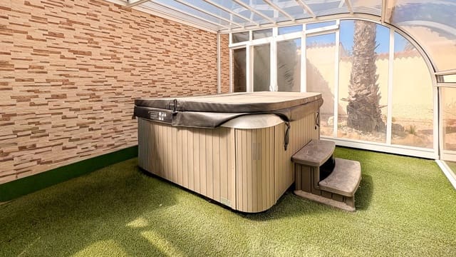 4 soveværelse Villa til salg i Ciudad Quesada, Rojales med swimmingpool garage - € 734.000 (Ref: 9798701)