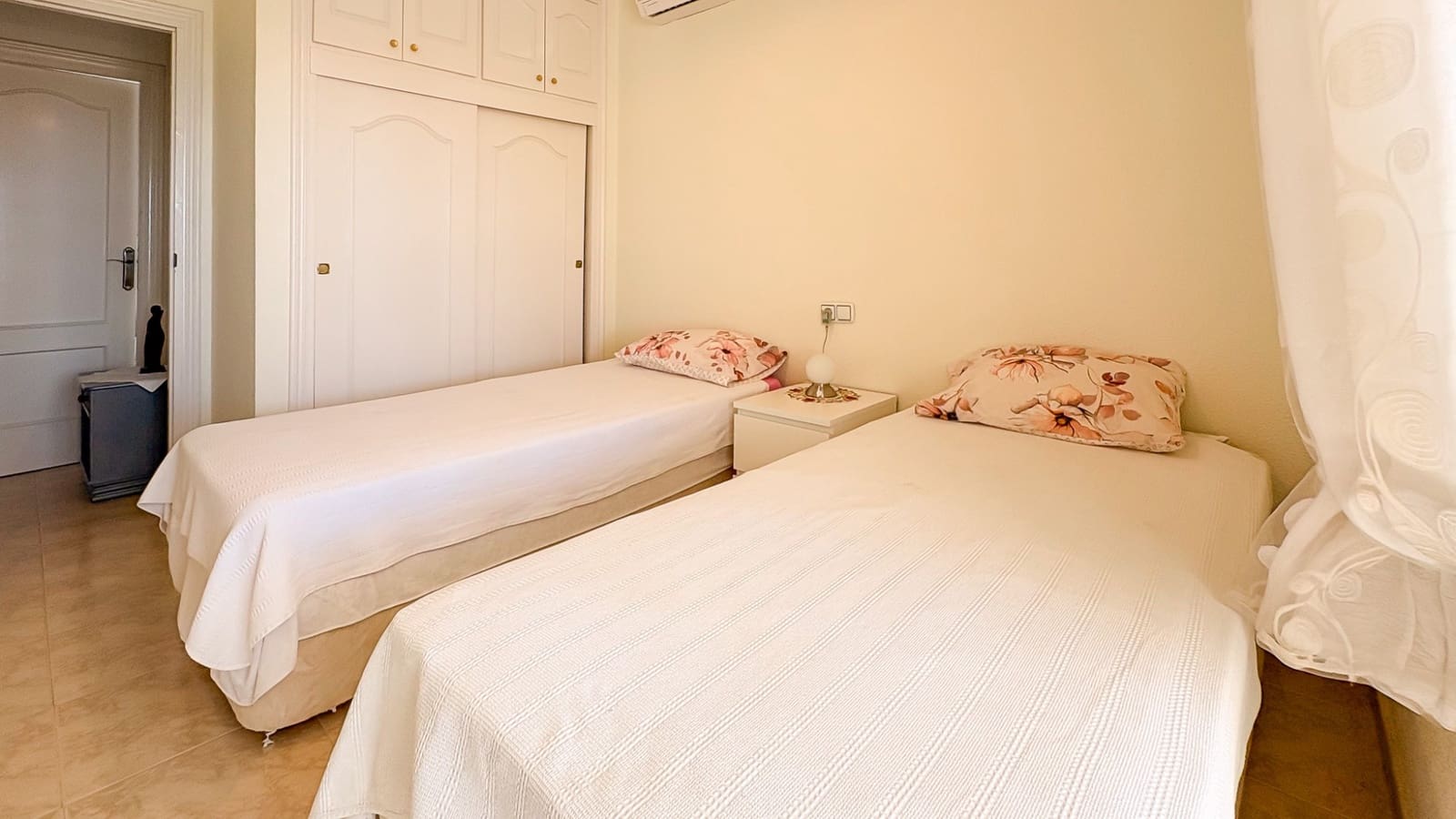 4 soveværelse Villa til salg i Ciudad Quesada med swimmingpool garage - € 734.000 (Ref: 9798701)