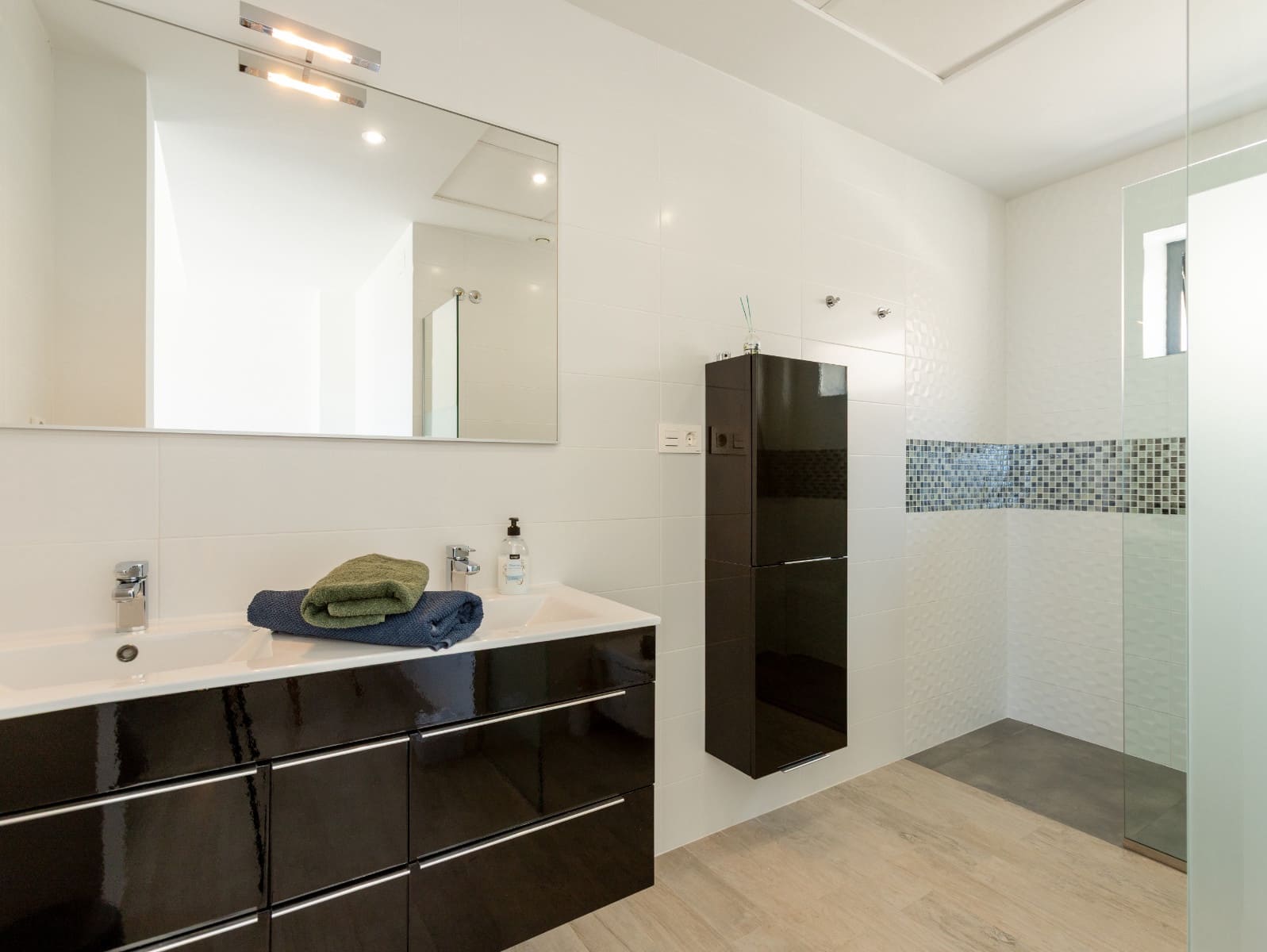 3 soveværelse Villa til salg i Ciudad Quesada med swimmingpool - € 395.000 (Ref: 9798702)