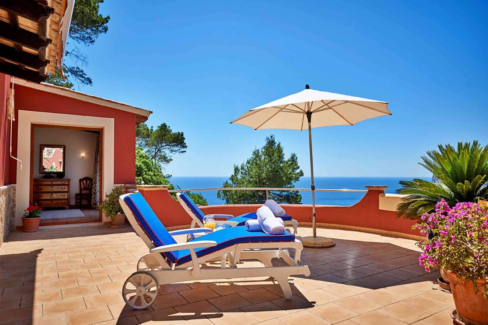 4 makuuhuone Huvila myytävänä paikassa Puerto de Andratx mukana uima-altaan 
autotalli - 3 200 000 € (Ref: 9798708)