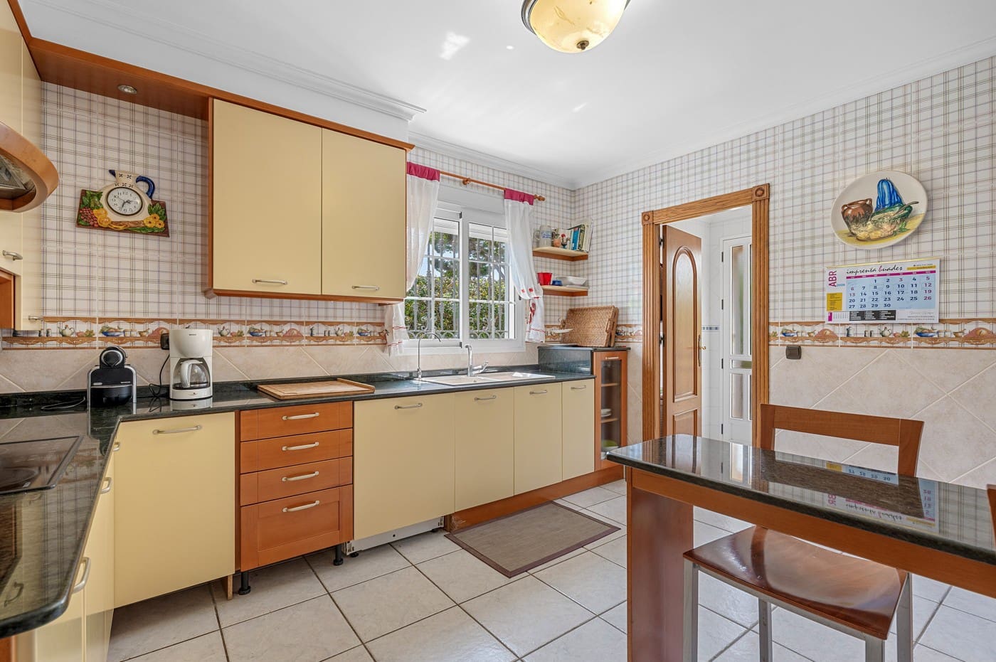 6 bedroom Villa for sale in La Mata with pool - € 950,000 (Ref: 9798714)