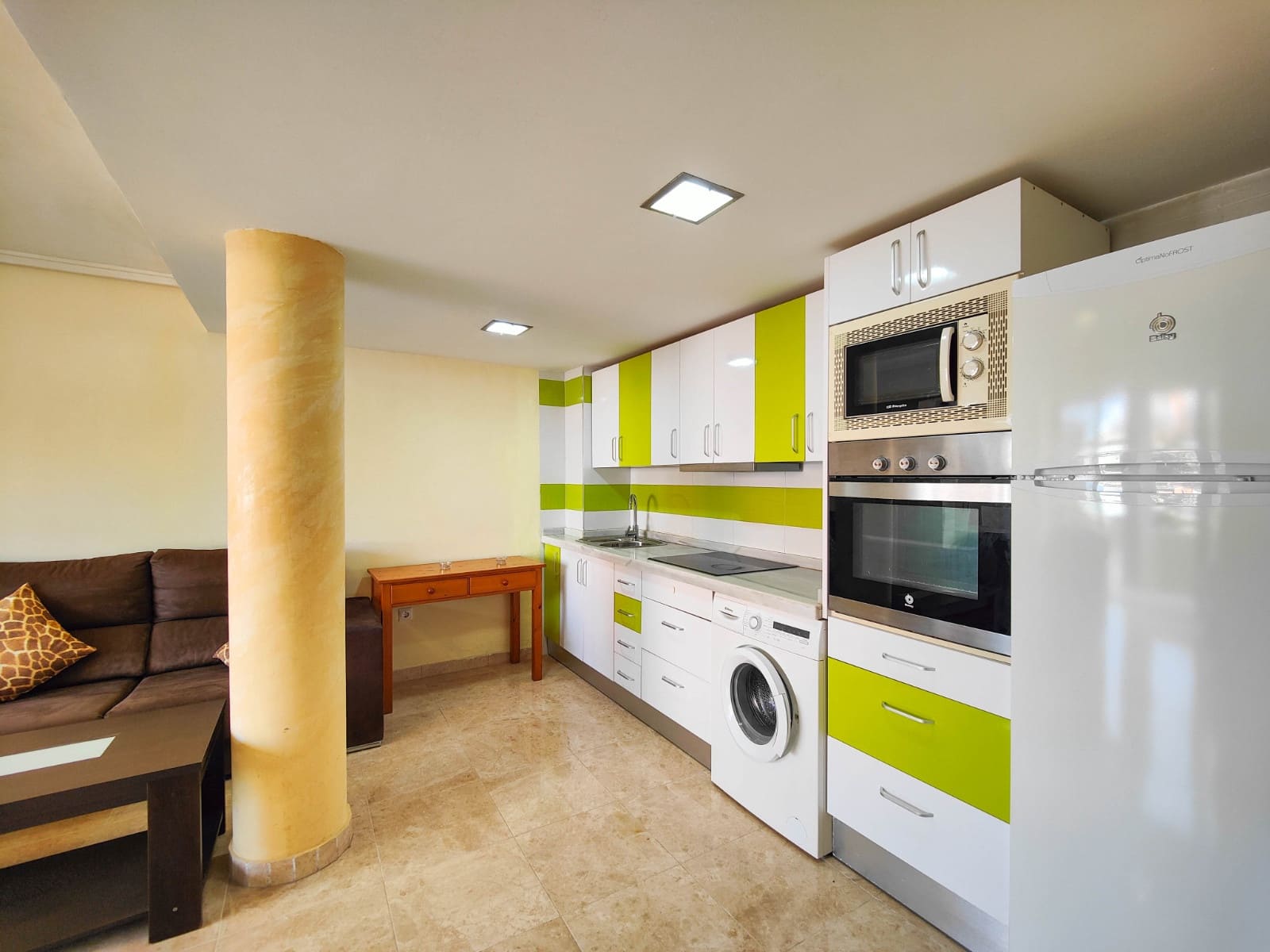 1 soverom Strandleiligheter til salgs i La Mata med svømmebasseng - € 159 900 (Ref: 9798723)