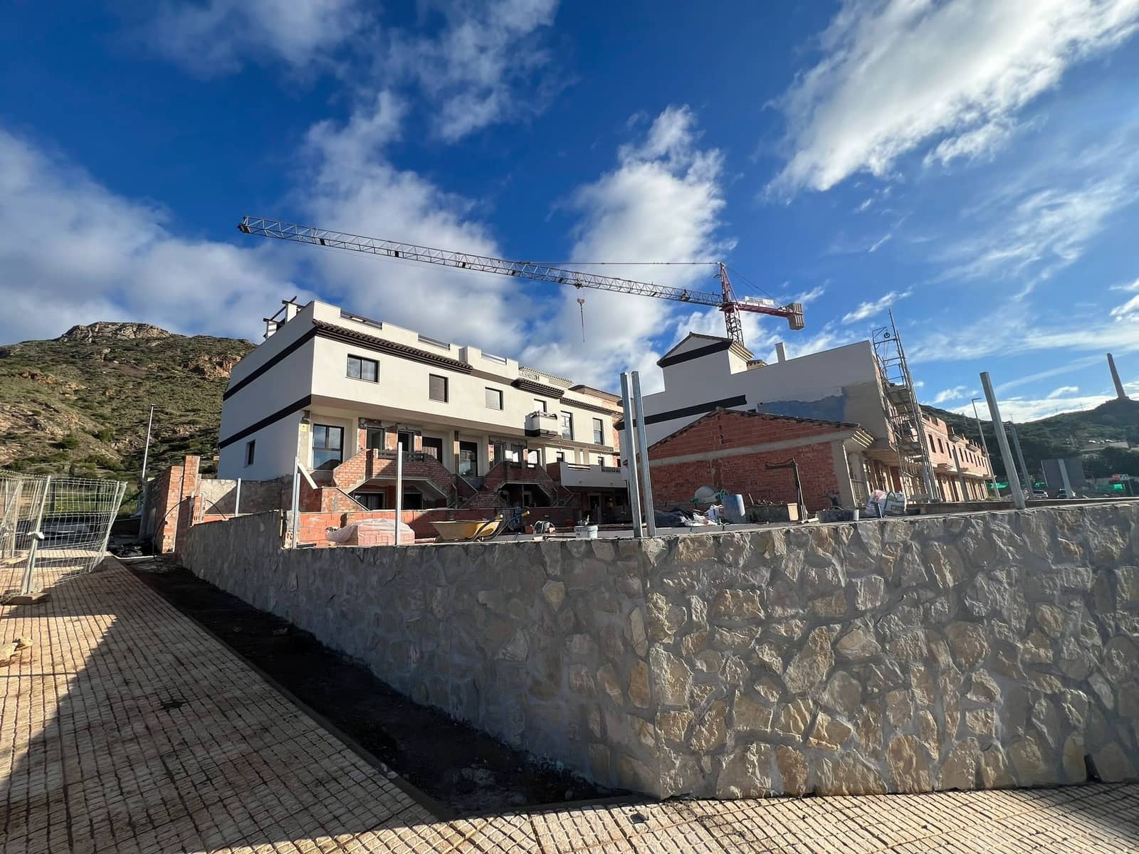 2 makuuhuone Rivitalo myytävänä paikassa Portman mukana uima-altaan - 215 000 € (Ref: 9798738)