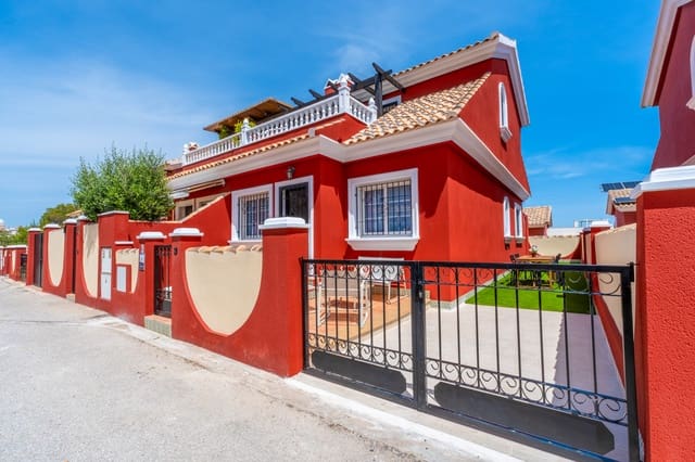 Casa de 3 habitaciones en Villamartin, Orihuela en venta con piscina garaje - 269.800 € (Ref: 9800355)
