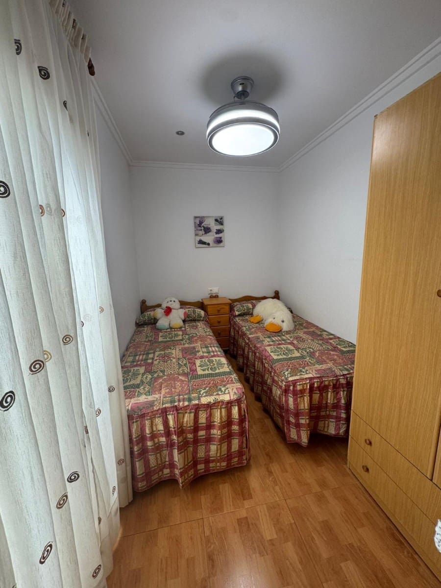 3 slaapkamer Appartement te koop in Guardamar del Segura - € 206.000 (Ref: 9803940)