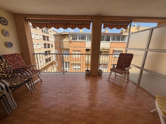 3 slaapkamer Appartement te koop in Guardamar Playa, Guardamar del Segura - € 206.000 (Ref: 9803940)
