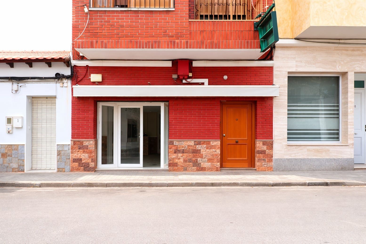 Kommersiell till salu i Benijofar - 147 500 € (Ref: 9806109)