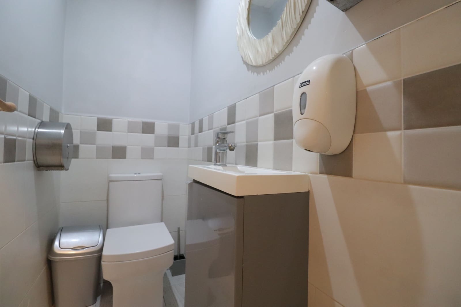 Kommersiell till salu i Benijofar - 147 500 € (Ref: 9806109)