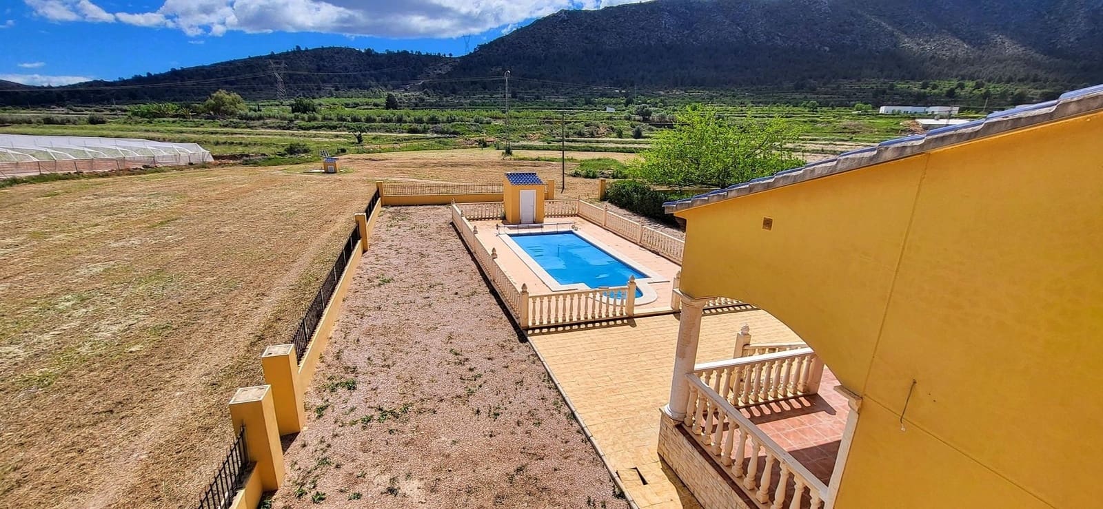 4 Zimmer Villa zu verkaufen in La Romana mit Pool - 345.000 € (Ref: 9806110)