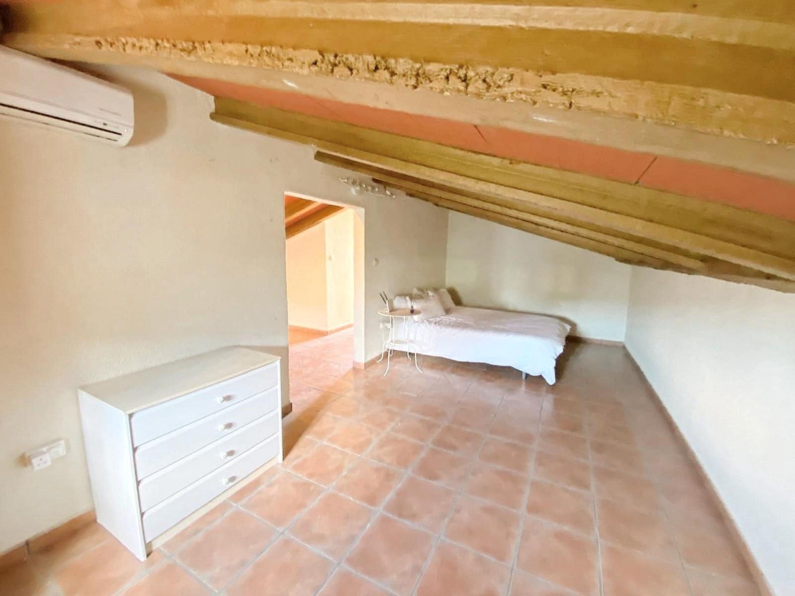 4 Zimmer Villa zu verkaufen in La Romana mit Pool - 345.000 € (Ref: 9806110)