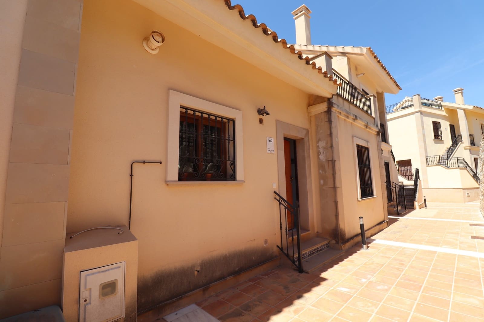 2 bedroom Townhouse for sale in Algorfa with pool garage - € 229,850 (Ref: 9806111)