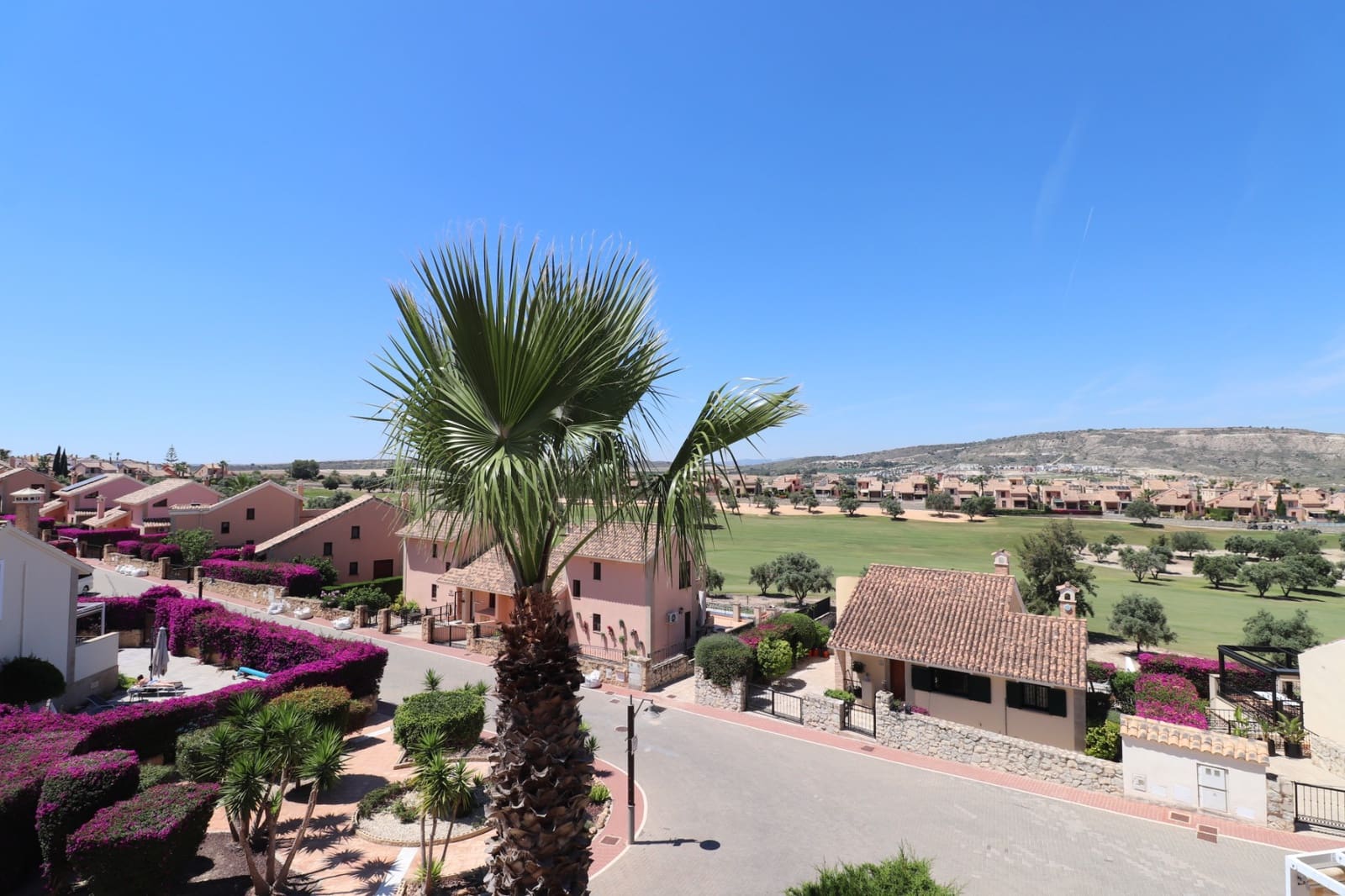 2 bedroom Townhouse for sale in Algorfa with pool garage - € 229,850 (Ref: 9806111)