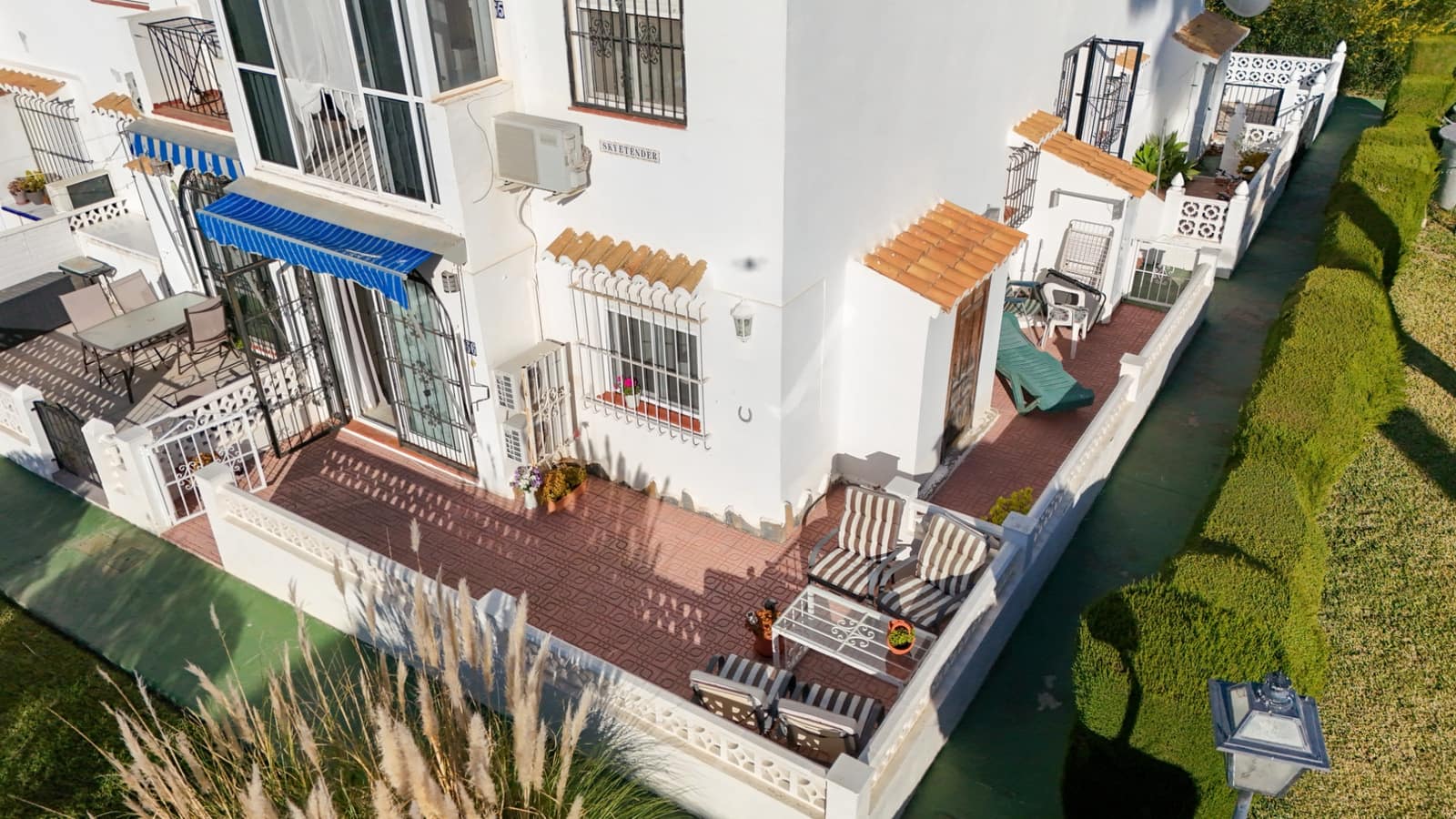 1 slaapkamer Huis te koop in Torrevieja met zwembad - € 119.000 (Ref: 9806114)