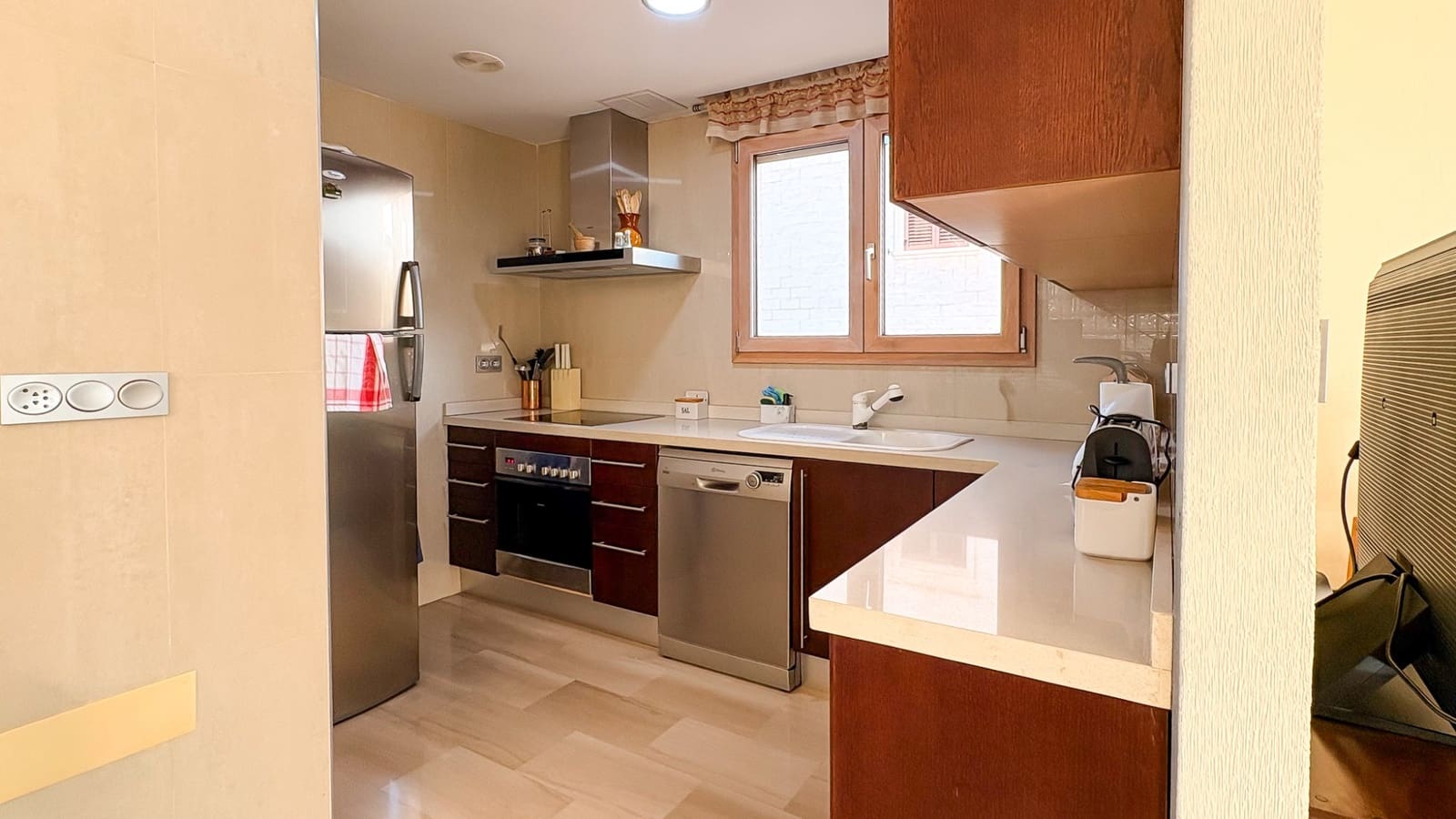 4 quarto Moradia para venda em Guardamar del Segura com piscina garagem - 950 000 € (Ref: 9806122)