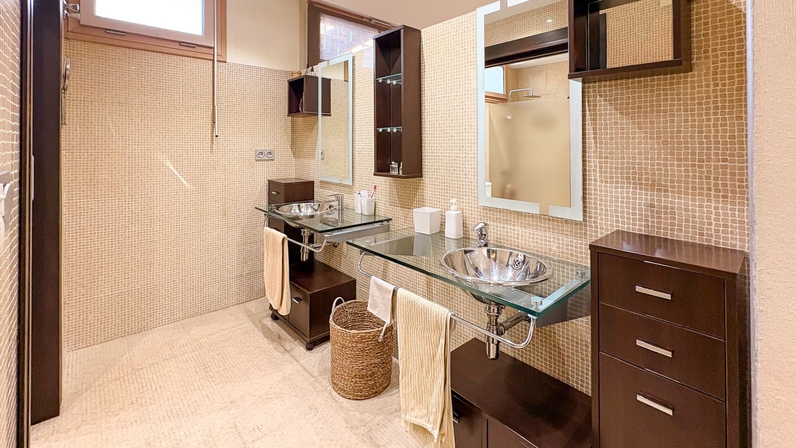 4 quarto Moradia para venda em Guardamar del Segura com piscina garagem - 950 000 € (Ref: 9806122)