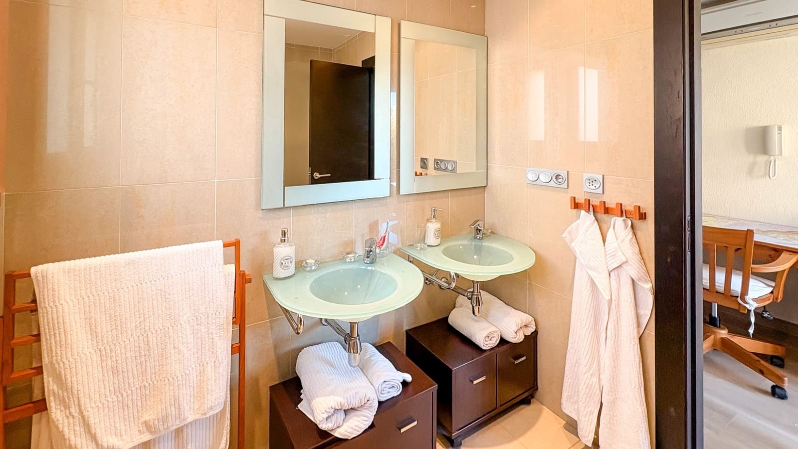 4 quarto Moradia para venda em Guardamar del Segura com piscina garagem - 950 000 € (Ref: 9806122)