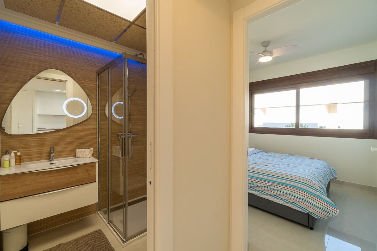 2 slaapkamer Appartement te koop in Los Balcones met zwembad garage - € 260.000 (Ref: 9806129)