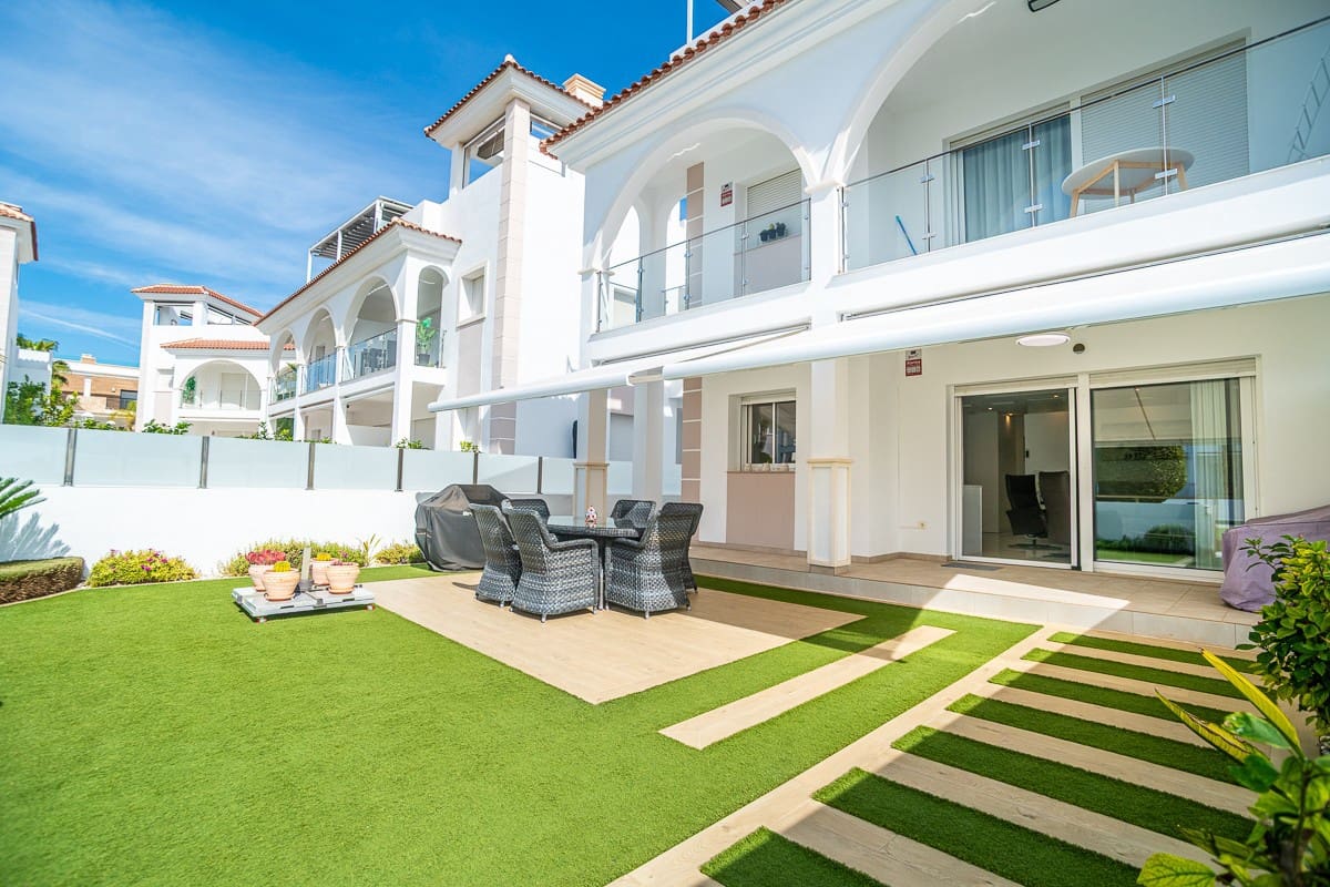 2 makuuhuone Huoneisto myytävänä paikassa Ciudad Quesada mukana uima-altaan - 319 500 € (Ref: 9806135)