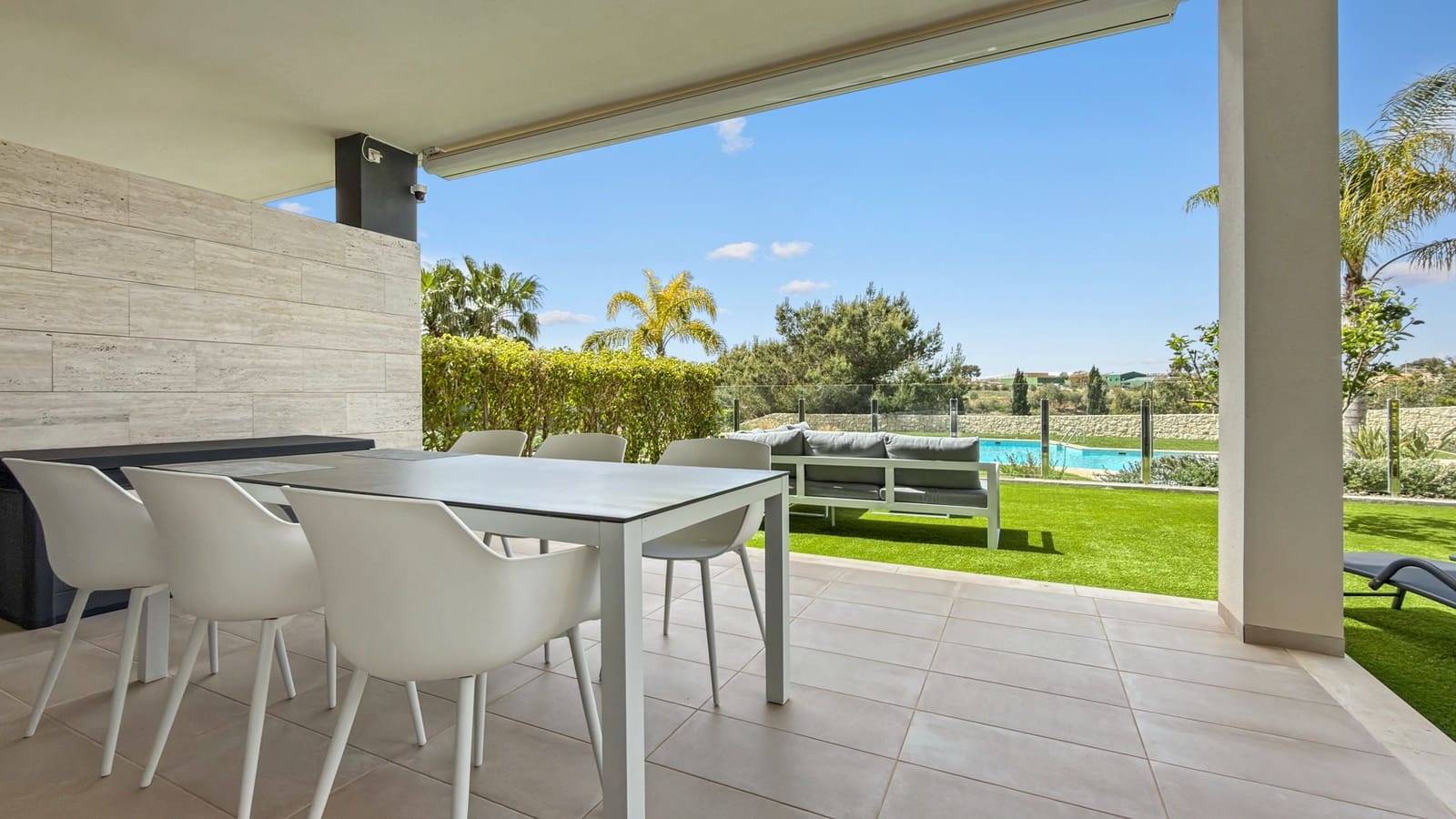 2 bedroom Apartment for sale in Pilar de la Horadada with pool - € 354,000 (Ref: 9806140)