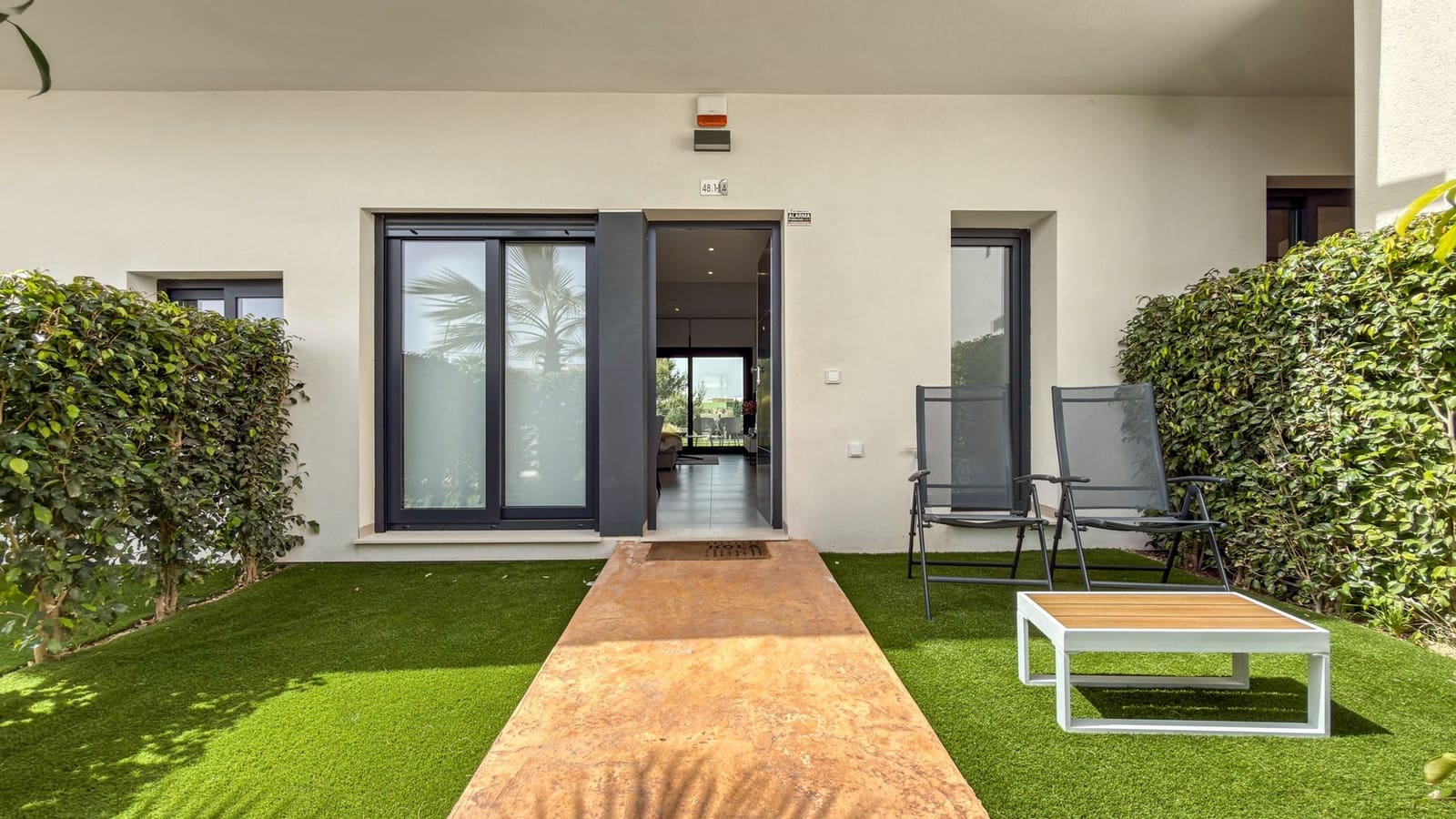 2 bedroom Apartment for sale in Pilar de la Horadada with pool - € 354,000 (Ref: 9806140)