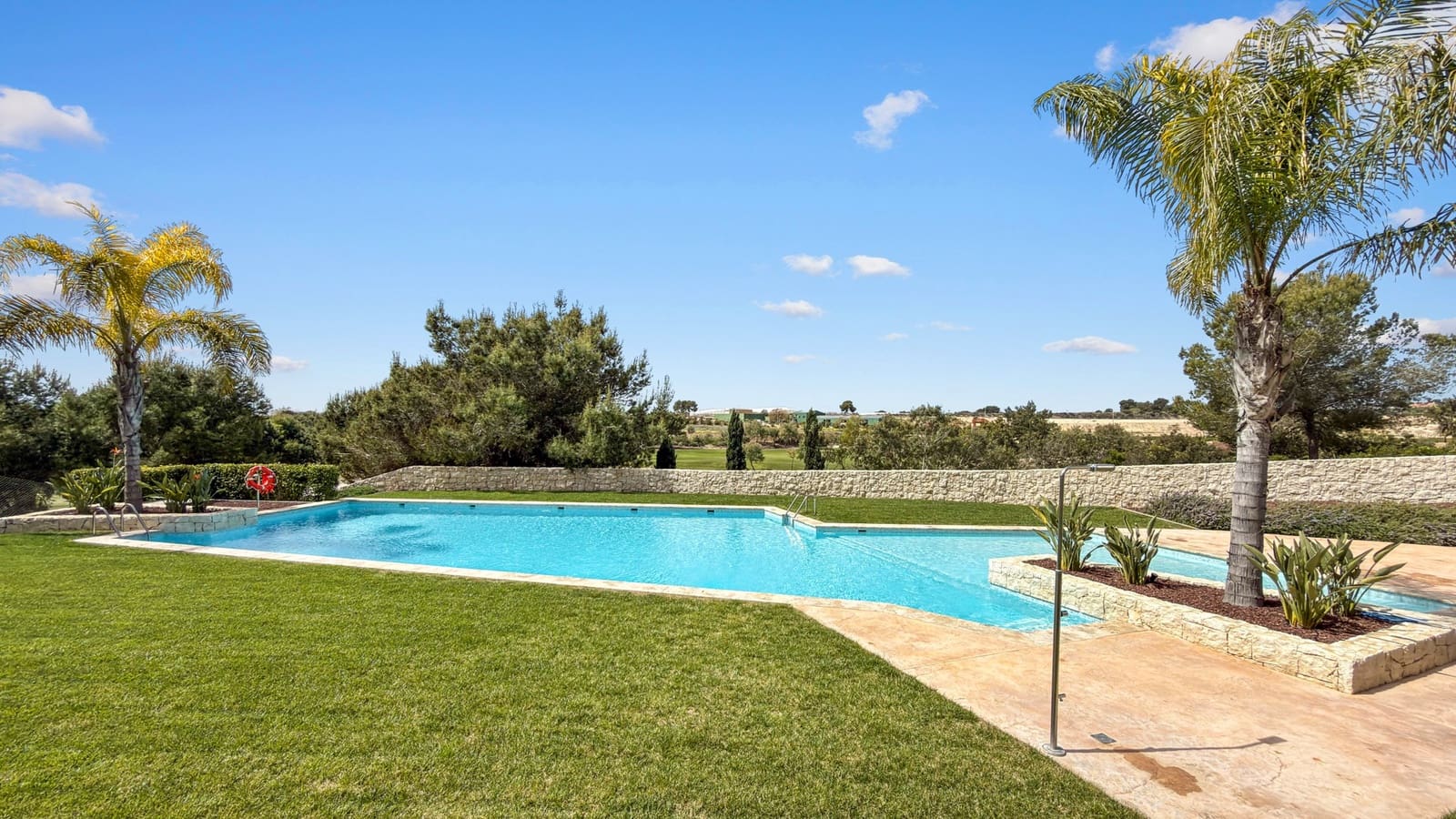 2 bedroom Apartment for sale in Pilar de la Horadada with pool - € 354,000 (Ref: 9806140)